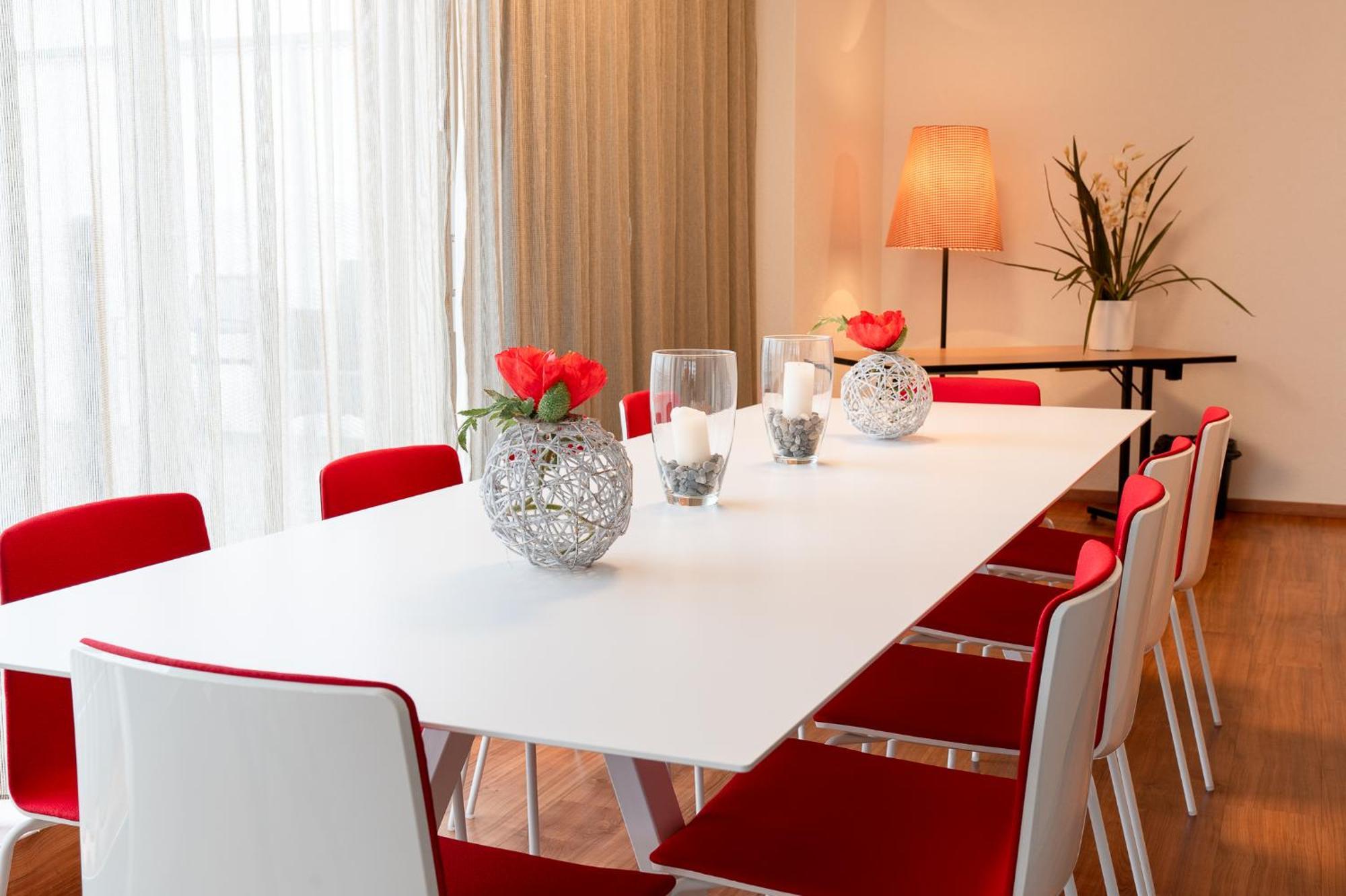 Swissever Hotel Zug Steinhausen Exteriör bild