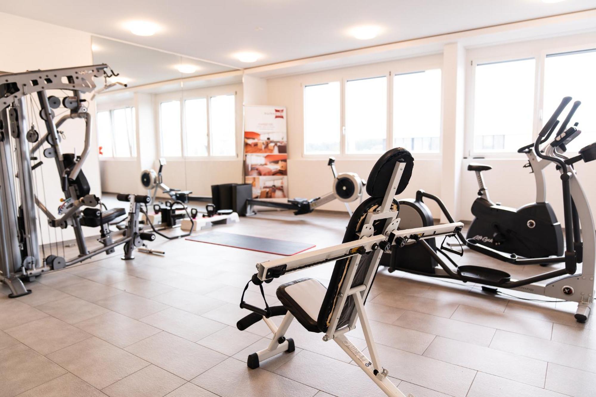 Swissever Hotel Zug Steinhausen Exteriör bild